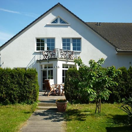 Pension Zum Leuchtturm Bastorf Exteriör bild